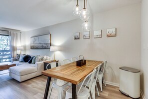 Apartment (2 Bedrooms) | Interior - Hilton Head Island Gem, Walk to Folly Field Beach! (Hilton Head Island)