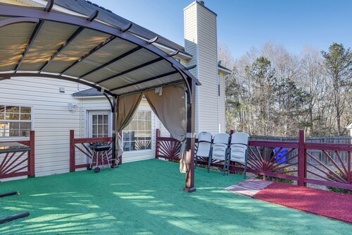 Pet-friendly Georgia Escape w/ Deck, Grill & Yard!