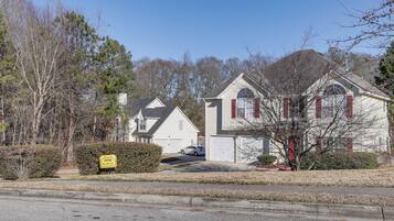 House (4 Bedrooms) | Interior