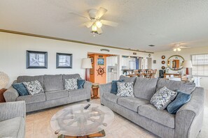 House (3 Bedrooms) | Interior - Gulf Coast Views: Waterfront Surfside Beach Home! (Freeport)