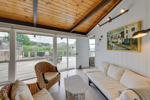 Interior - Serene Irish Beach Home w/ Panoramic Ocean Views! (Manchester)