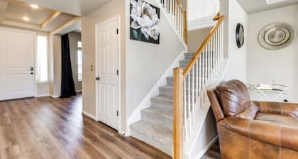 17 Mi to Downtown Denver: Modern Aurora Home!