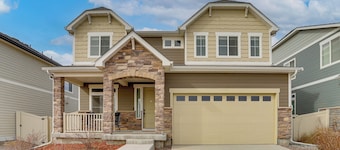 17 Mi to Downtown Denver: Modern Aurora Home!