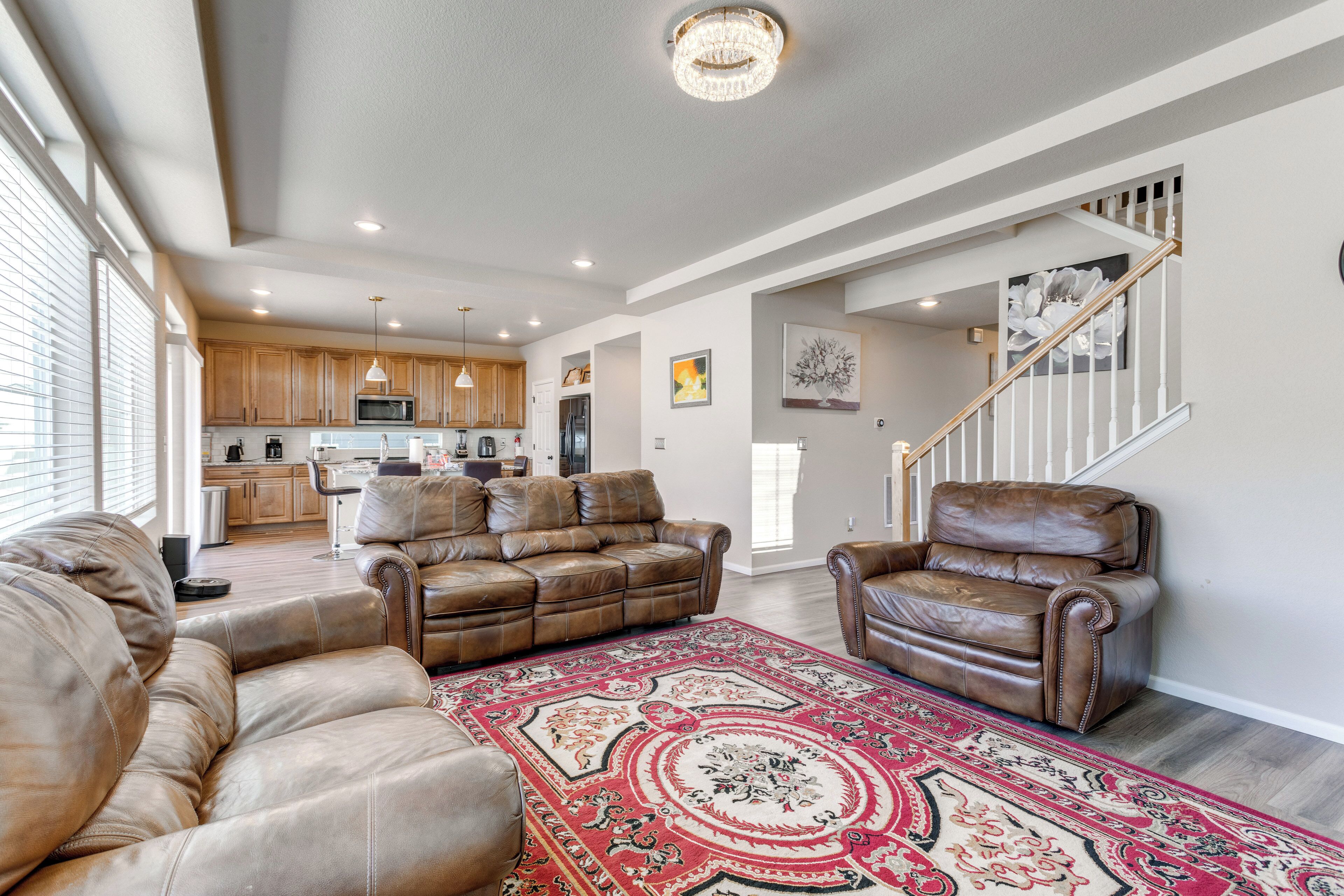 House (3 Bedrooms) | Interior