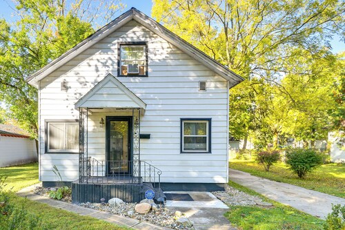 Niles Vacation Rental Near St Joseph River!