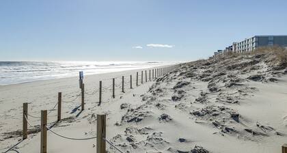 Cozy Ocean City Condo: Steps to Maryland Beach!