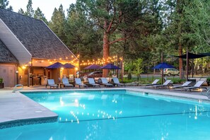 Apartment (2 Bedrooms) | Interior - Pool & River Access: Mt Bachelor Condo w/ Patio! (Bend)