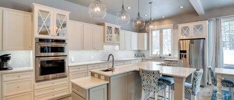 House (4 Bedrooms) | Front of property