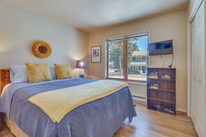 Apartment (2 Bedrooms) | Interior - Cloudcroft Vacation Rental ~ 4 Mi to Skiing! (Cloudcroft)