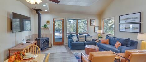 Apartment (2 Bedrooms) | Front of property