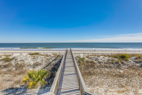 해변에 위치, 비치 타월