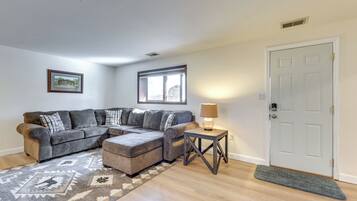 Apartment (0 Bedroom) | Interior