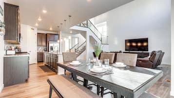 House (5 Bedrooms) | Bahagian dalam