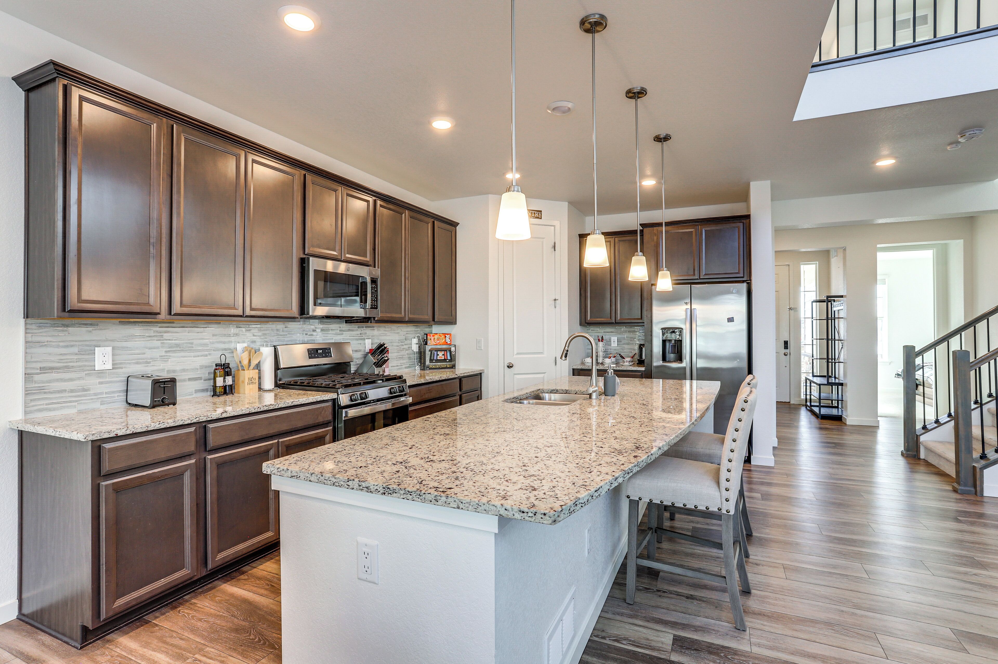 House (5 Bedrooms) | Interior