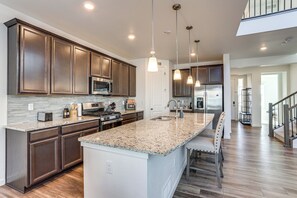 單棟房屋 (5 Bedrooms) | 內部