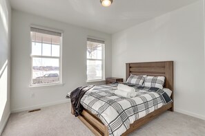 House (5 Bedrooms) | Interior