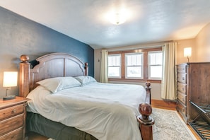 House (4 Bedrooms) | Interior - Quaint Howells Retreat - Steps From Main Street! (Howells)