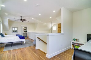 Cottage (2 Bedrooms) | Interior