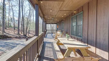 House (3 Bedrooms) | Outdoor dining