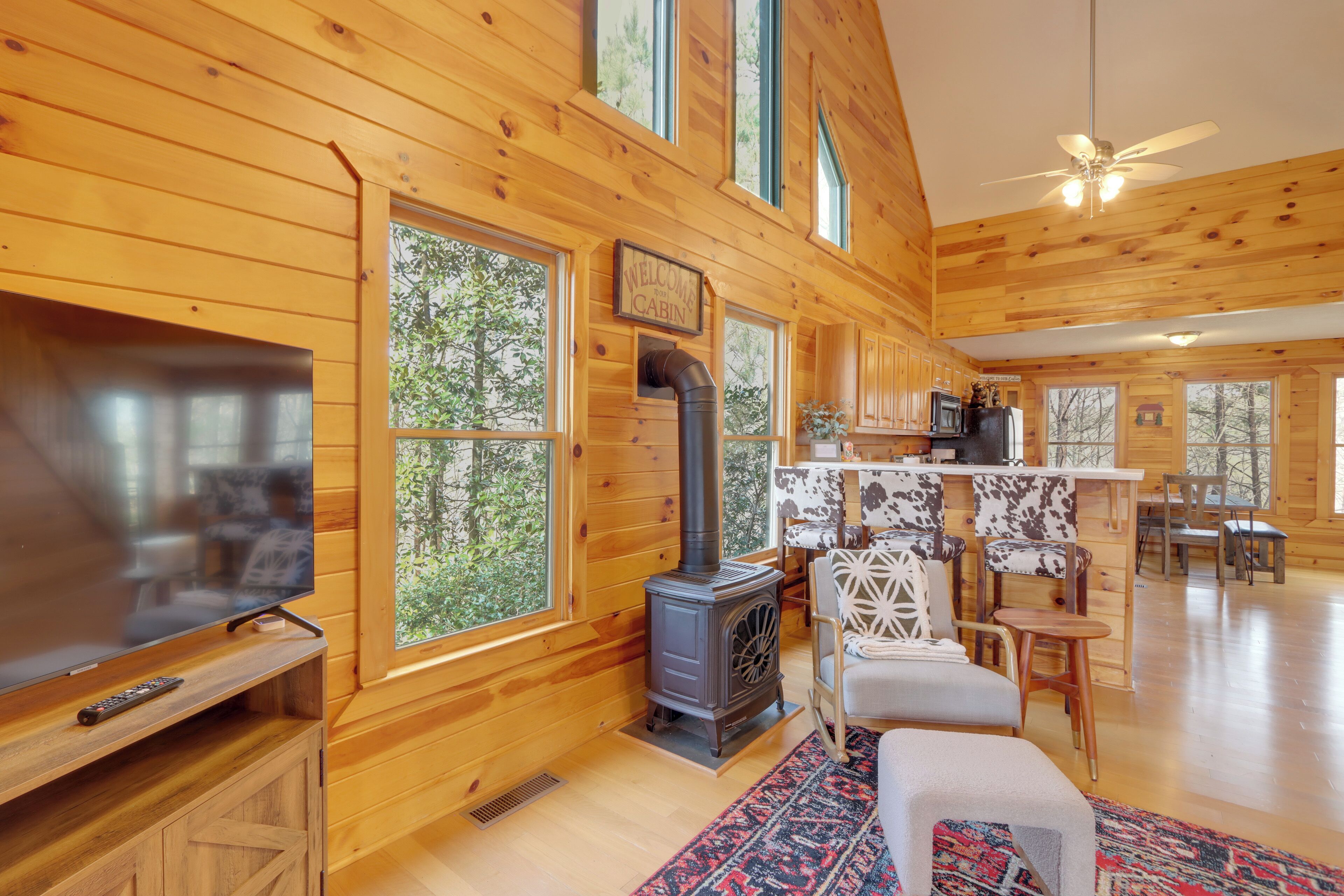 House (3 Bedrooms) | Interior