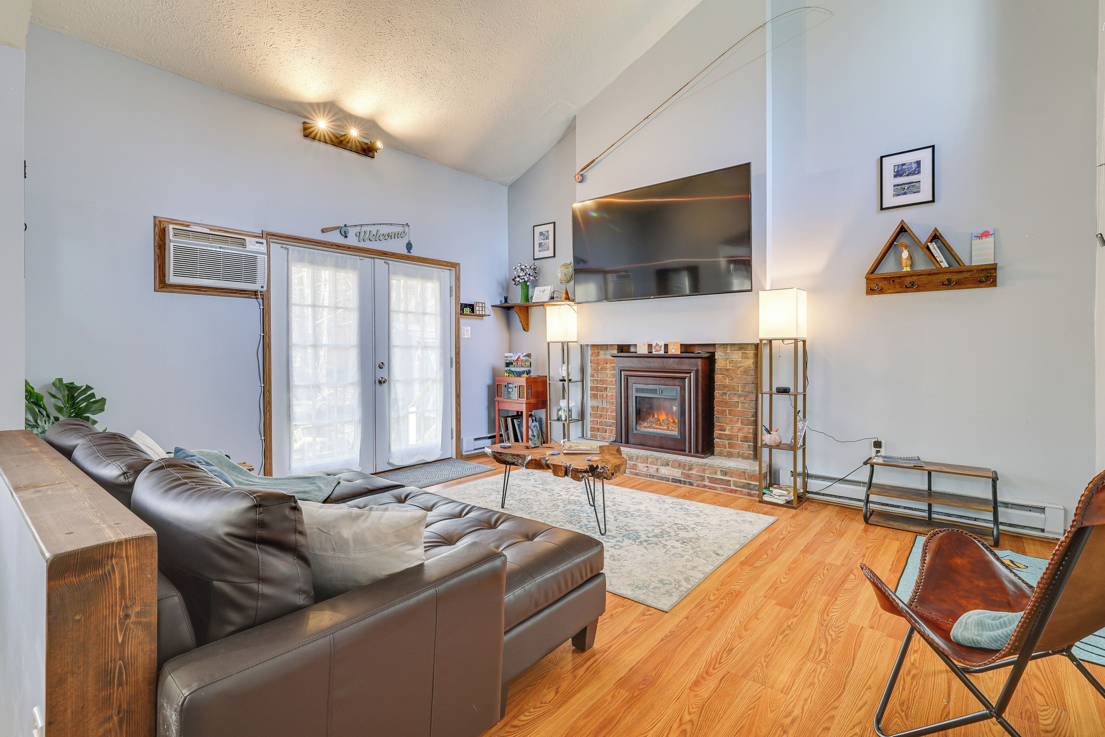 House (3 Bedrooms) | Front of property