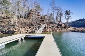 House (3 Bedrooms) | Interior - Waterfront Watauga Lake Home w/ Private Dock! (Butler)