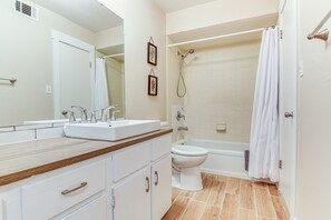 Bathtub