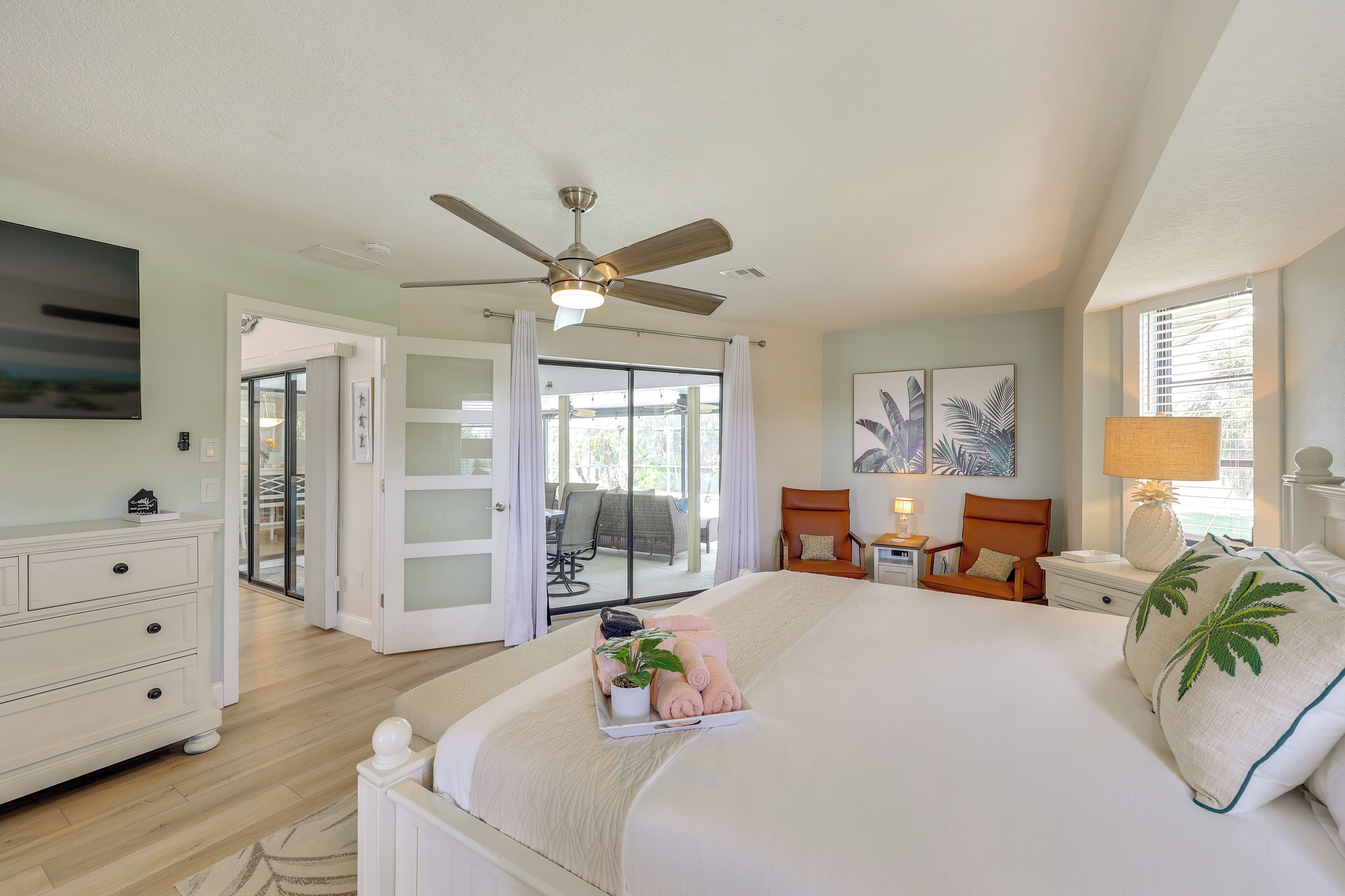 House (2 Bedrooms) | Interior