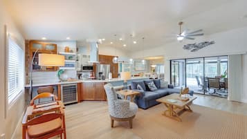 House (2 Bedrooms) | Front of property