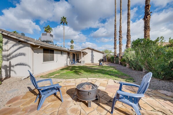 Property grounds - Chandler Vacation Rental w/ Bikes & Fire Pit! (Chandler)