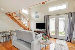 Apartment (0 Bedroom) | Interior - Pacheco/martinez Studio: 22 Mi to Dtwn Oakland! (Martinez)