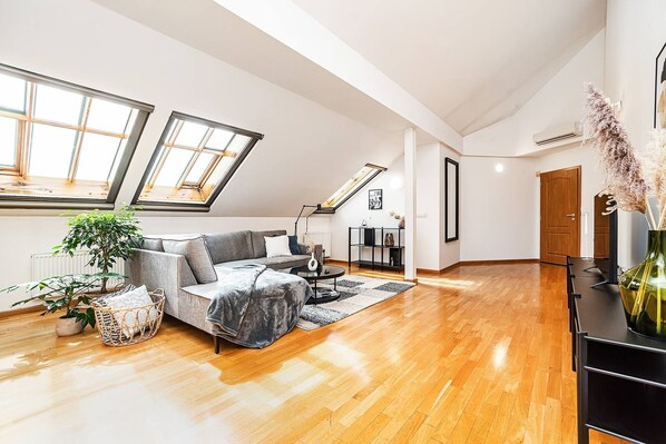 Apartment, 2 Schlafzimmer, Terrasse, Stadtblick | Innenbereich
