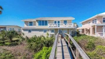 House, 4 Bedrooms | Exterior