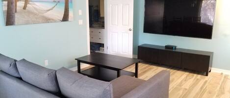 Maison, 2 chambres | Coin séjour