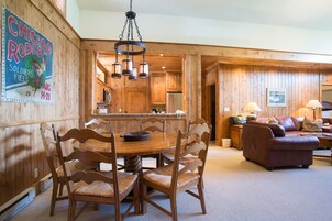 Condo, 2 quartos | Opções para refeição