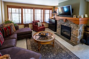 公寓式客房, 2 间卧室 | 起居区