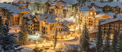 Condo, 2 Bedrooms | Exterior