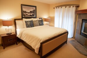 Condo, 3 Bedrooms | 3 bedrooms, free WiFi - 7401- Three Bedroom + Loft + Den Deluxe Crossings Townhomes 3 Condo by RedAwning (Solitude)