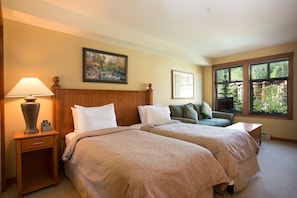 2 bedrooms, free WiFi - 2211 - Two Bedroom Standard Eagle Springs East 2 Condo by RedAwning (Solitude)