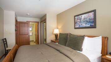 Condo, 2 Bedrooms | 2 bedrooms, free WiFi