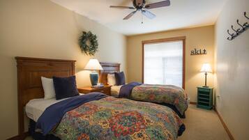 Condo, 3 Bedrooms | Interior