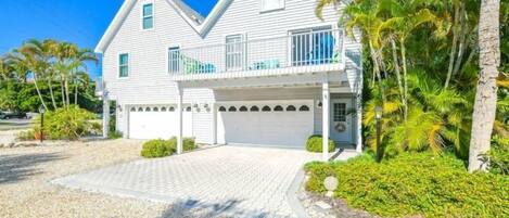 House, 3 Bedrooms | Exterior