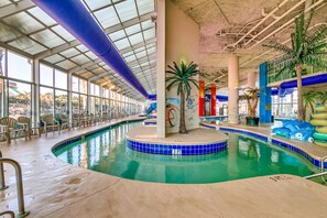 Innenpool, beheizter Pool