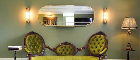 Honeymoon Room, Ensuite