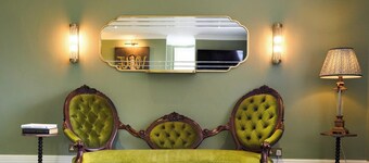 Springbank Manor