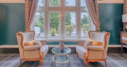 Springbank Manor
