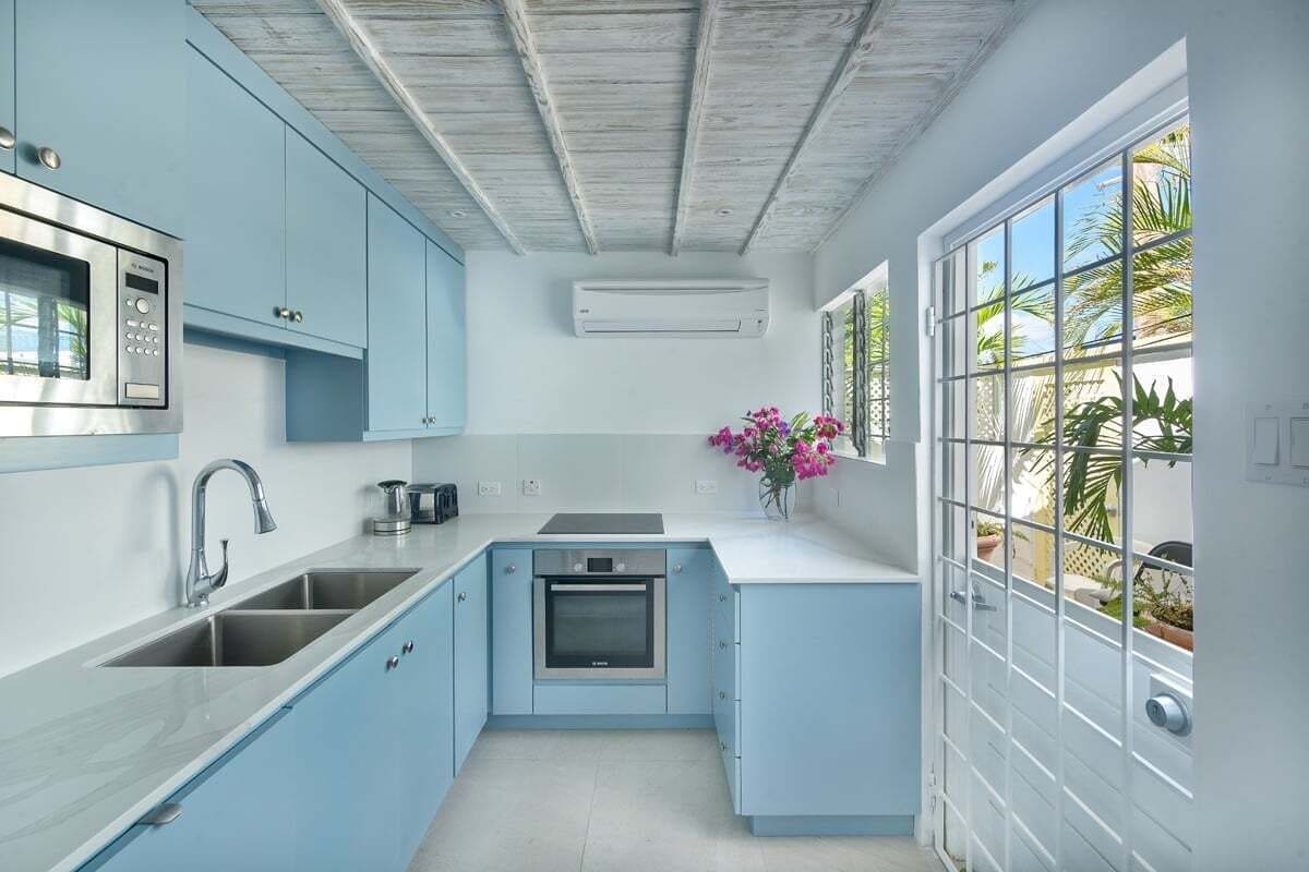 Villa, 3 Bedrooms | Private kitchen | Fridge, oven, coffee/tea maker, toaster