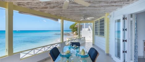 Villa, 2 Bedrooms | Outdoor dining