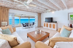 Villa, 3 Bedrooms | Living area