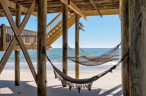 House, 4 Bedrooms | Beach